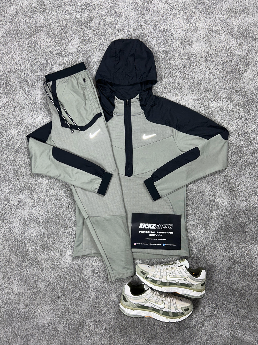 NIKE PERFORMANCE TRAININGSPAK HALVE RITS LICHT KAKI GROEN
