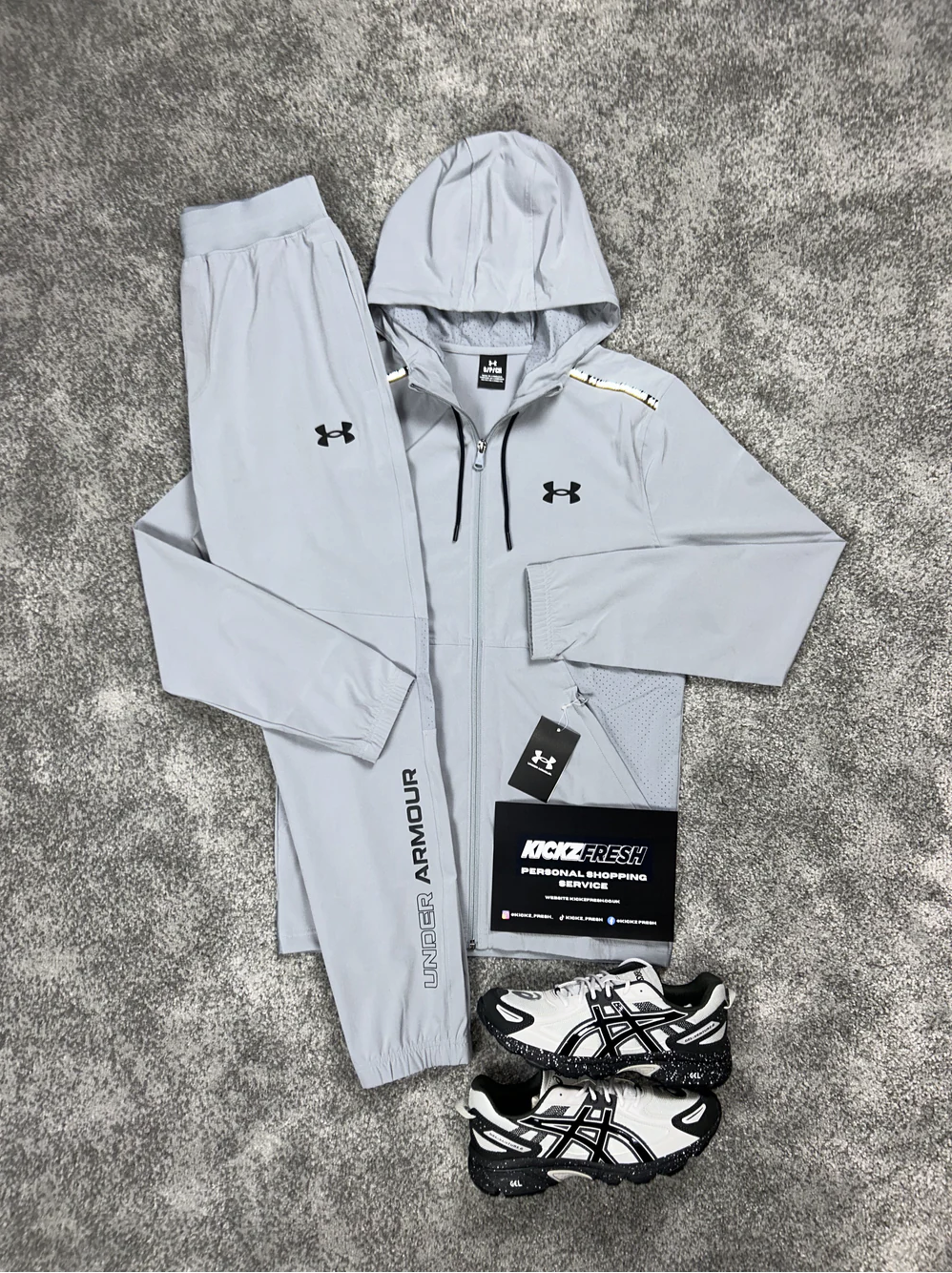 LICHTGRIJS GEWEVEN TRAININGSPAK UNDER ARMOUR