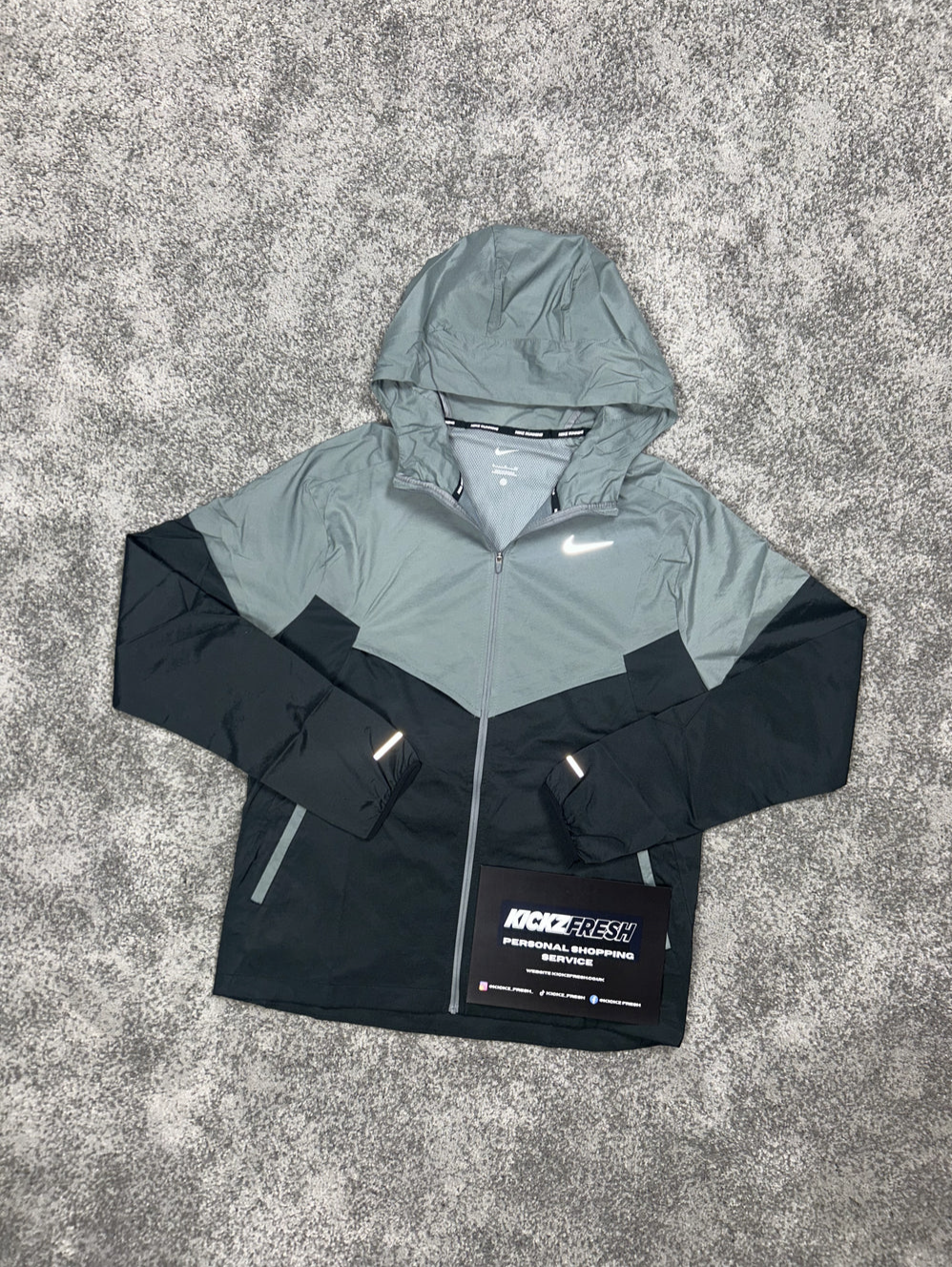 NIKE WINDRUNNER JAS ROOKGRIJS