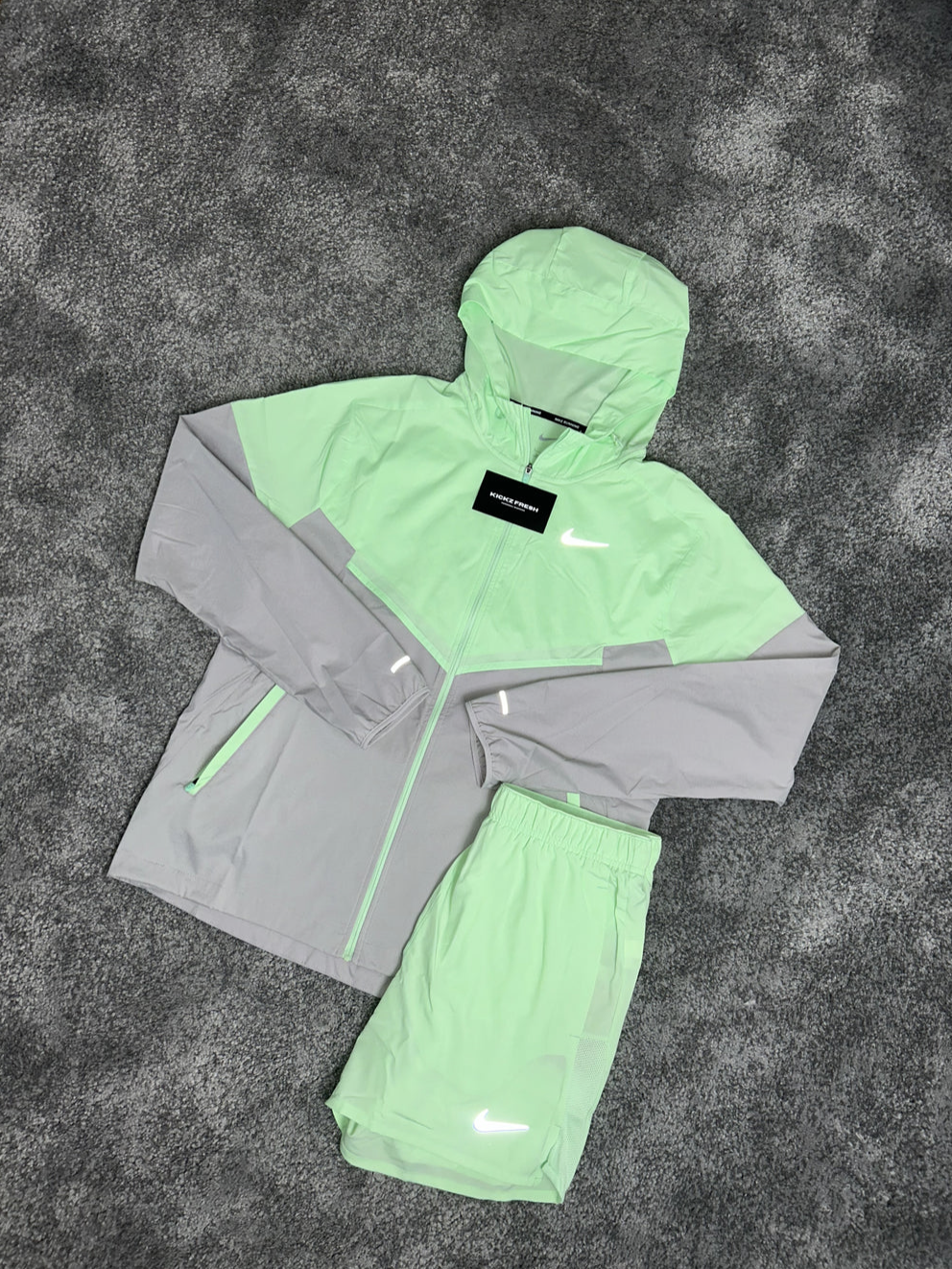 NIKE REPEL WINDRUNNER-SET IN VAPORMUNT VOOR HEREN