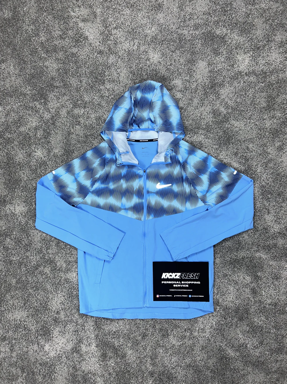 NIKE WINDRUNNER-JAS SOUNDWAVE IN UNIVERSITY BLUE