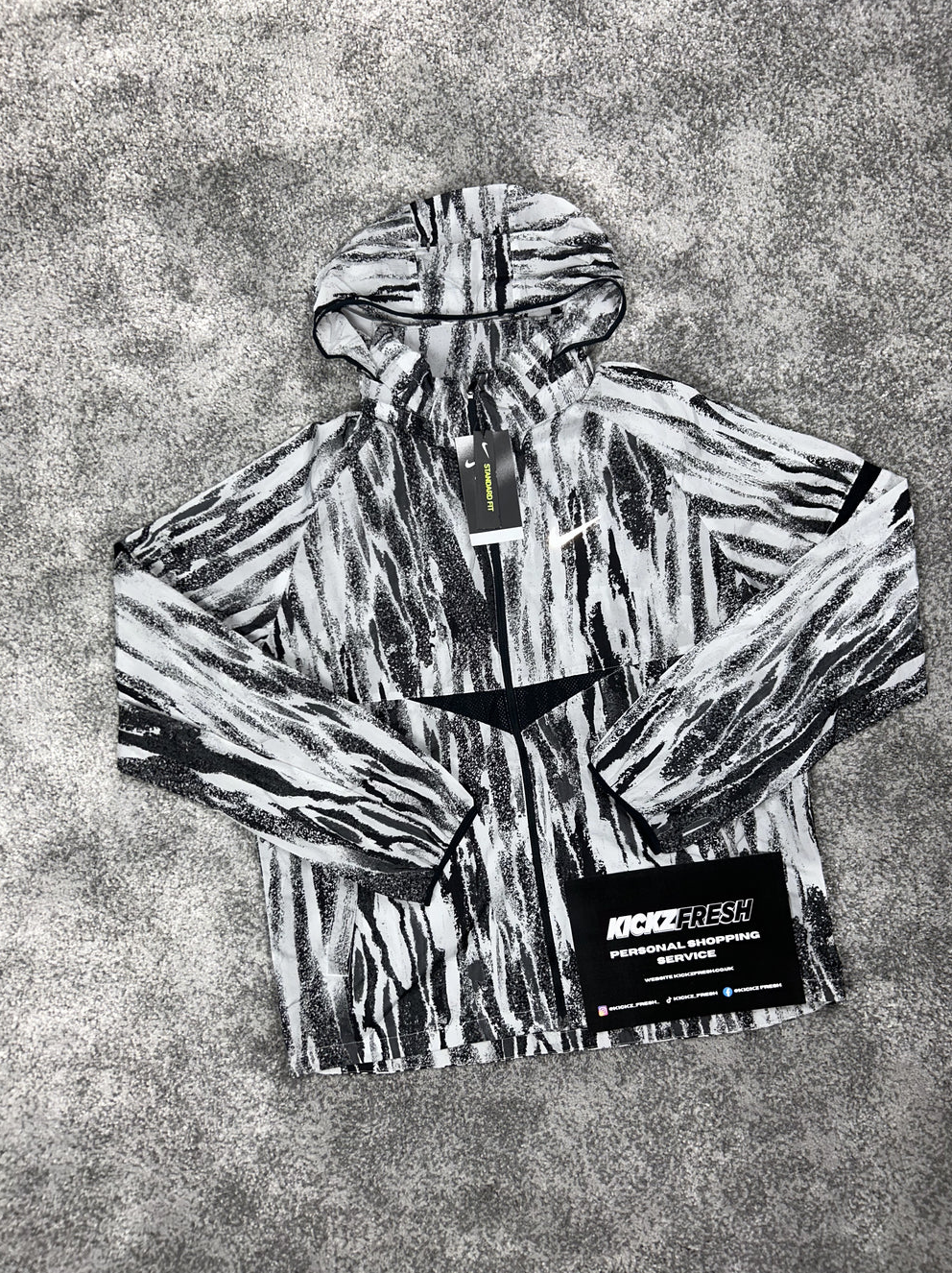 NIKE WINDRUNNER-JAS MET ZEBRAPRINT "ZWART WIT"