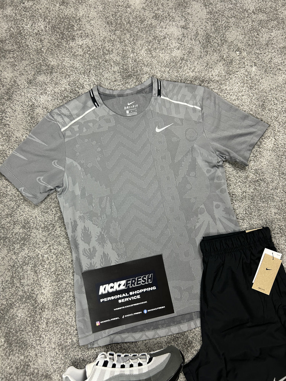 NIKE MILER TOKYO-SET IN GRIJS VOOR HEREN