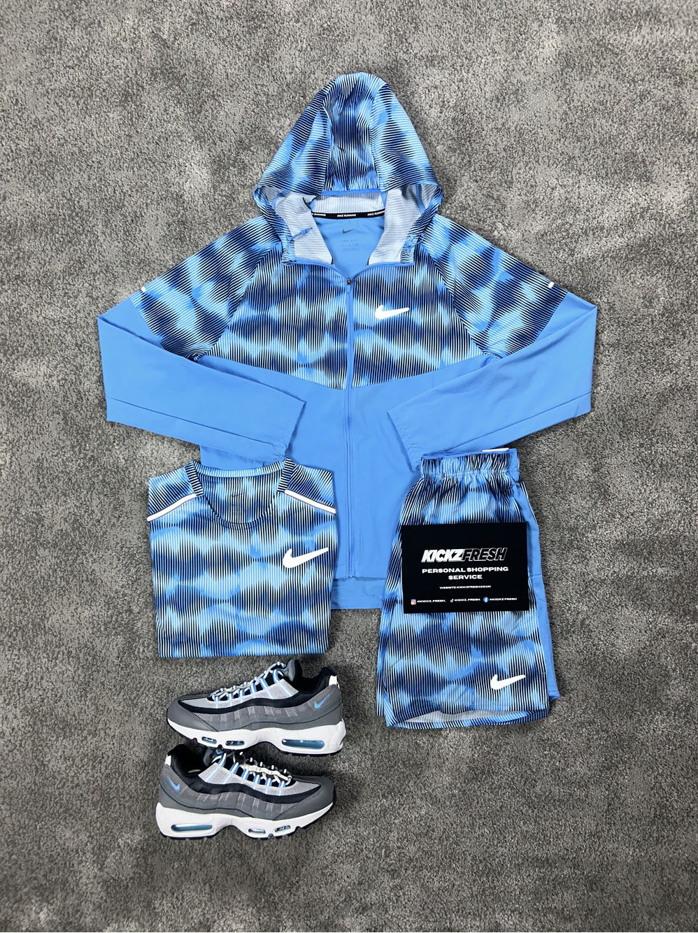 NIKE 3-DELIGE WINDRUNNER SOUNDWAVE UNIVERSITY BLAUW HEREN SET
