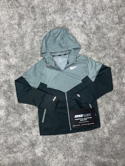 NIKE WINDRUNNER JAS ROOKGRIJS