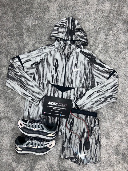 NIKE WINDRUNNER-SET MET ZEBRAPRINT VOOR HEREN