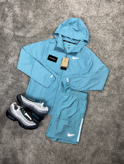 NIKE WINDRUNNER-SET IN ZEEBLAUW VOOR HEREN