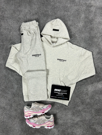 ESSENTIALS FEAR OF GOD OPEN-LEG TRAININGSPAK IN LICHTE OATMEAL