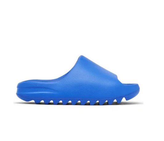 YEEZY SLIDE IN AZUURBLAUW