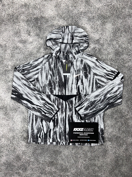 NIKE WINDRUNNER-JAS MET ZEBRAPRINT "ZWART WIT"