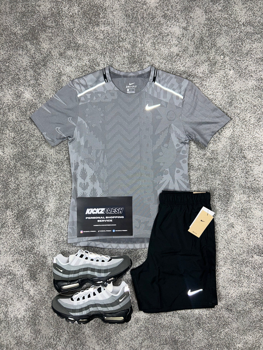 NIKE MILER TOKYO-SET IN GRIJS VOOR HEREN