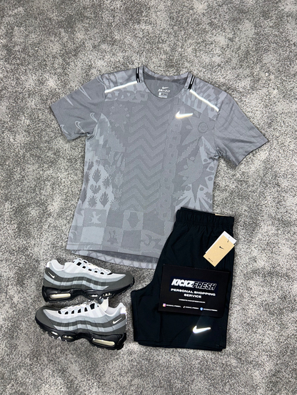 NIKE MILER TOKYO-SET IN GRIJS VOOR HEREN