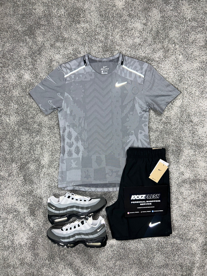 NIKE MILER TOKYO-SET IN GRIJS VOOR HEREN