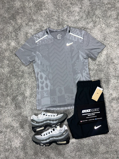 NIKE MILER TOKYO-SET IN GRIJS VOOR HEREN